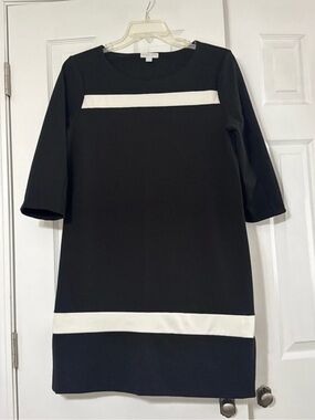 New York & Company classic colorblock shift dress. Size US L.